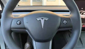 
										Tesla Model Y full									