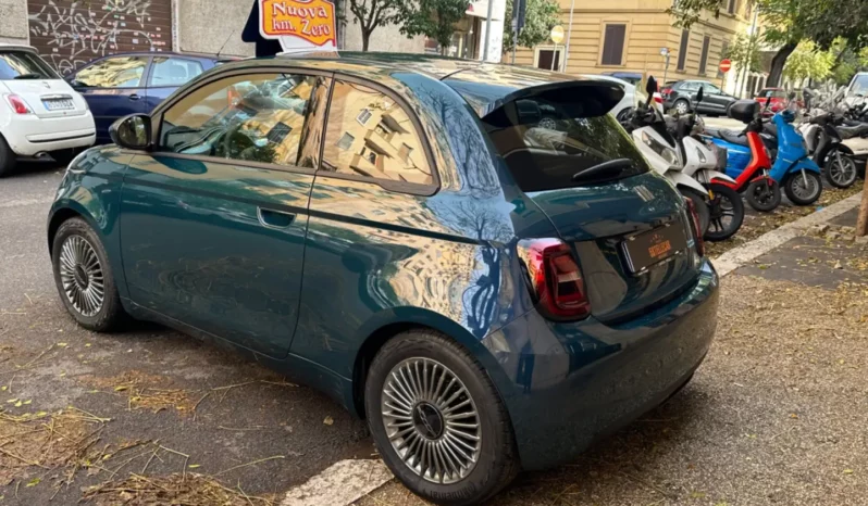 
								Fiat 500 Berlina full									