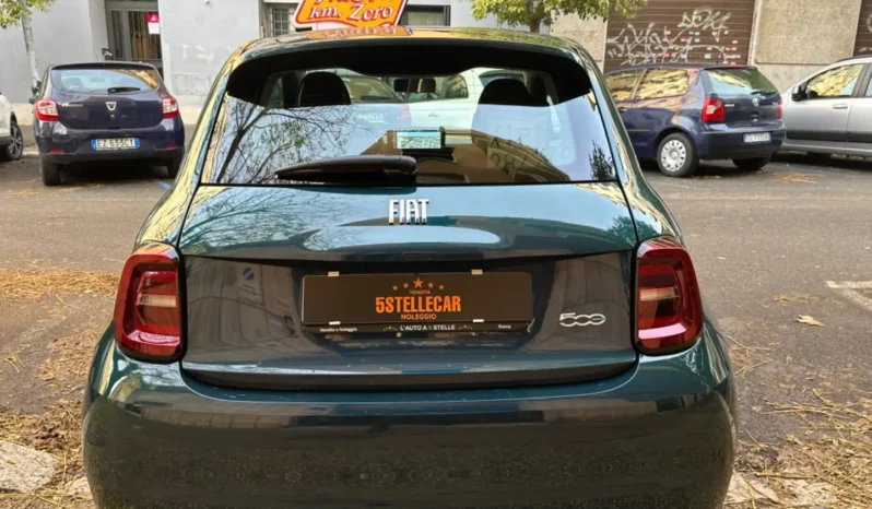 
								Fiat 500 Berlina full									