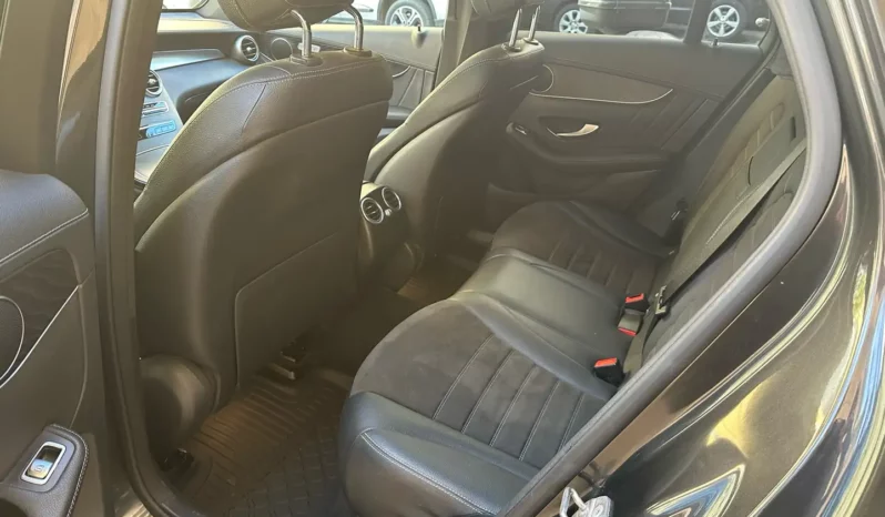 
								Mercedes-Benz GLC 300 full									