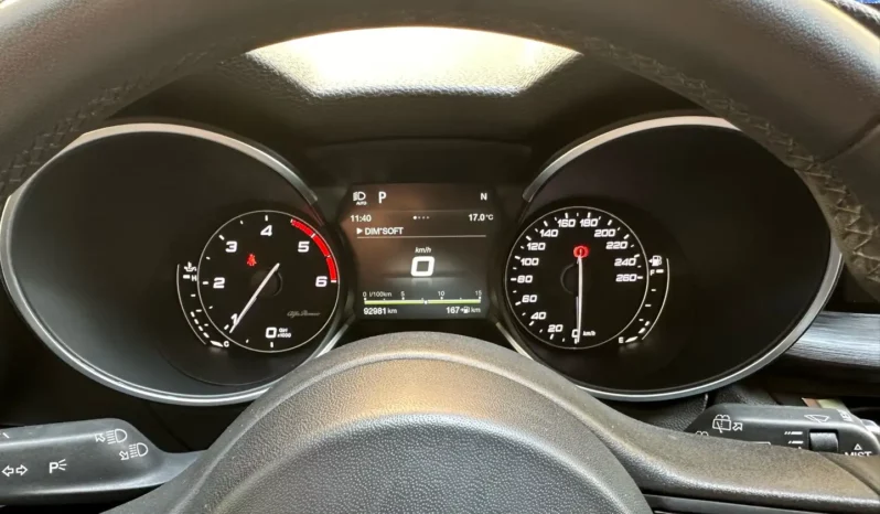 
								Alfa Romeo Stelvio 2.2 t Executive Q4 210cv auto full									